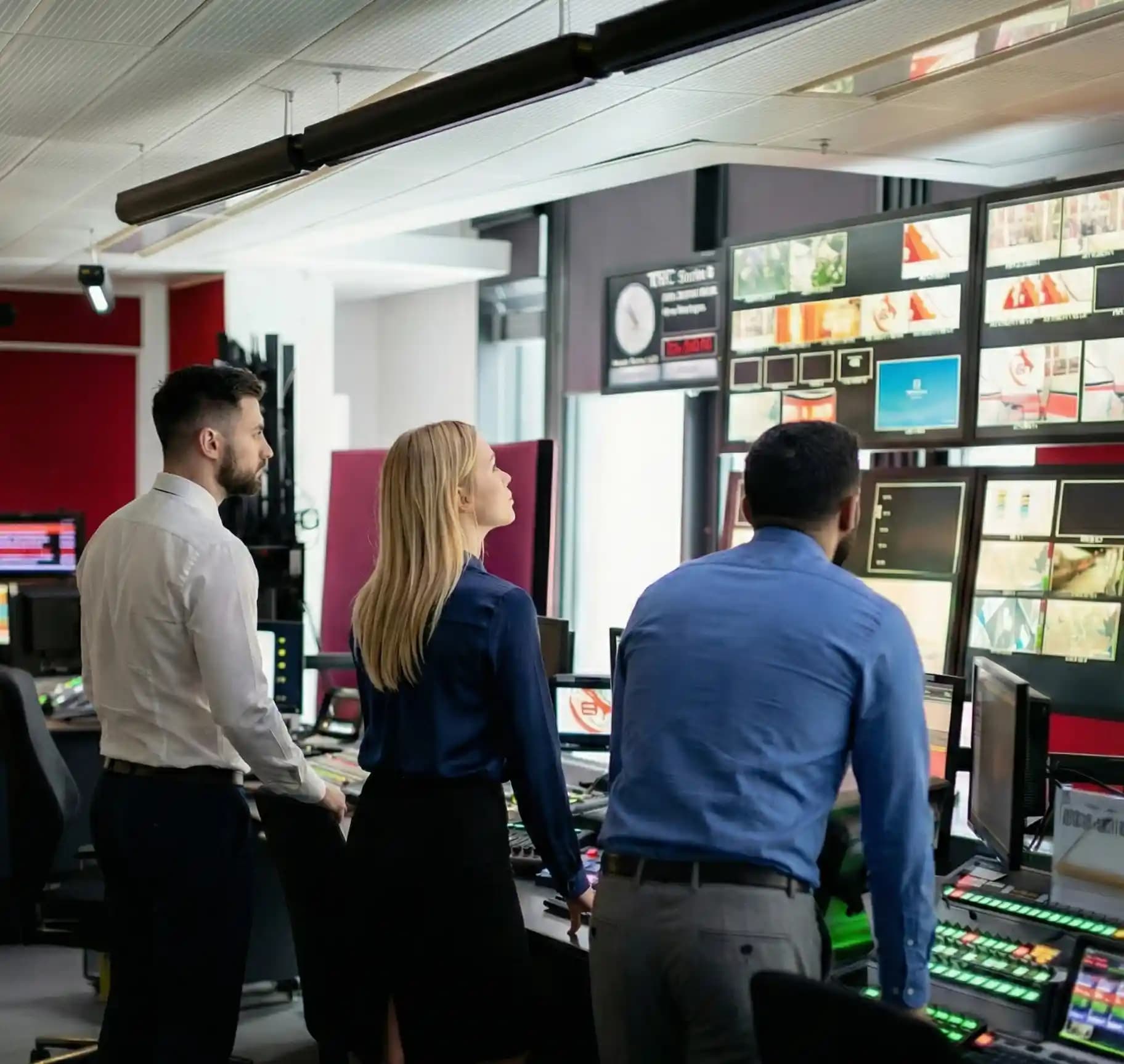 Gestione processi digitali back office con postazione professionale in outsourcing